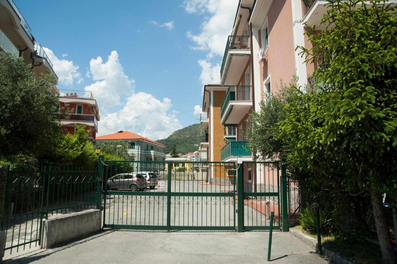 Cipriani 5 Rivieraholiday Pietra Ligure Dış mekan fotoğraf