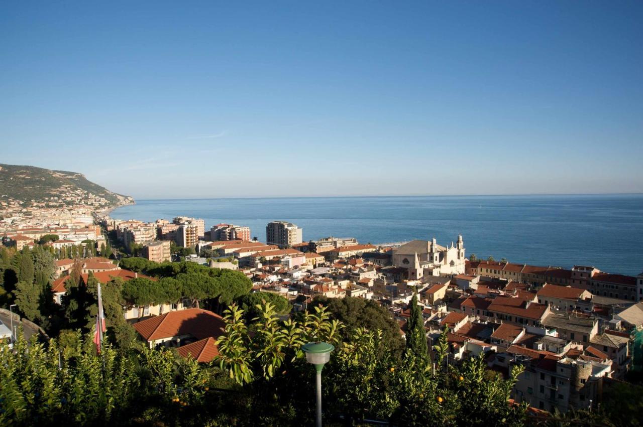 Cipriani 5 Rivieraholiday Pietra Ligure Dış mekan fotoğraf