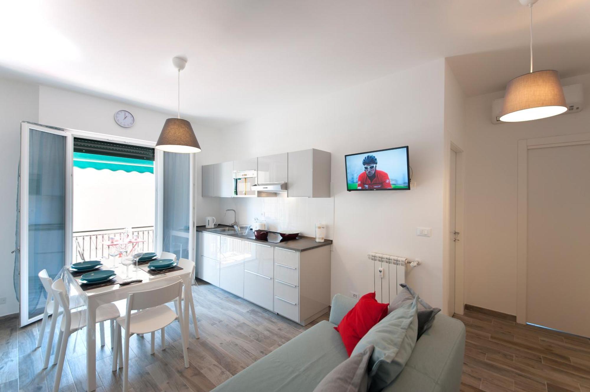 Cipriani 5 Rivieraholiday Pietra Ligure Dış mekan fotoğraf